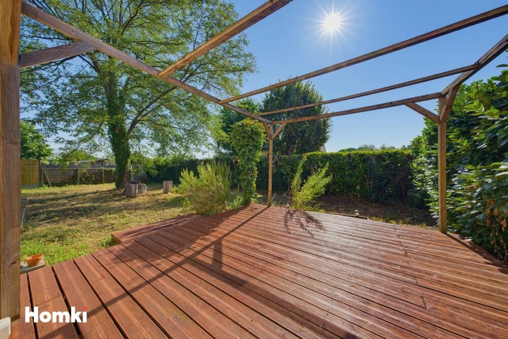 Maison rénovée avec grand jardin, au calme