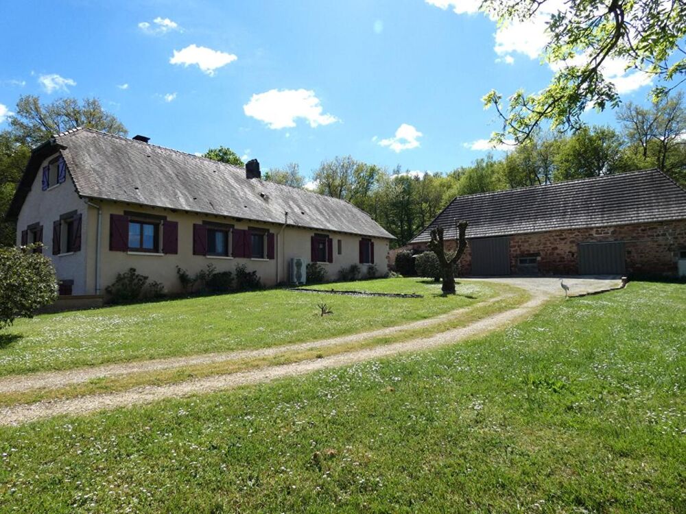 Vente Maison Maison 150 m2 habitables / 3 chambres / grange 154m² / terrain 9357m² Boisseuilh
