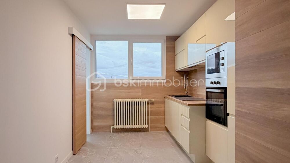 À VENDRE  Appartement T4 entièrement rénové à Rumilly