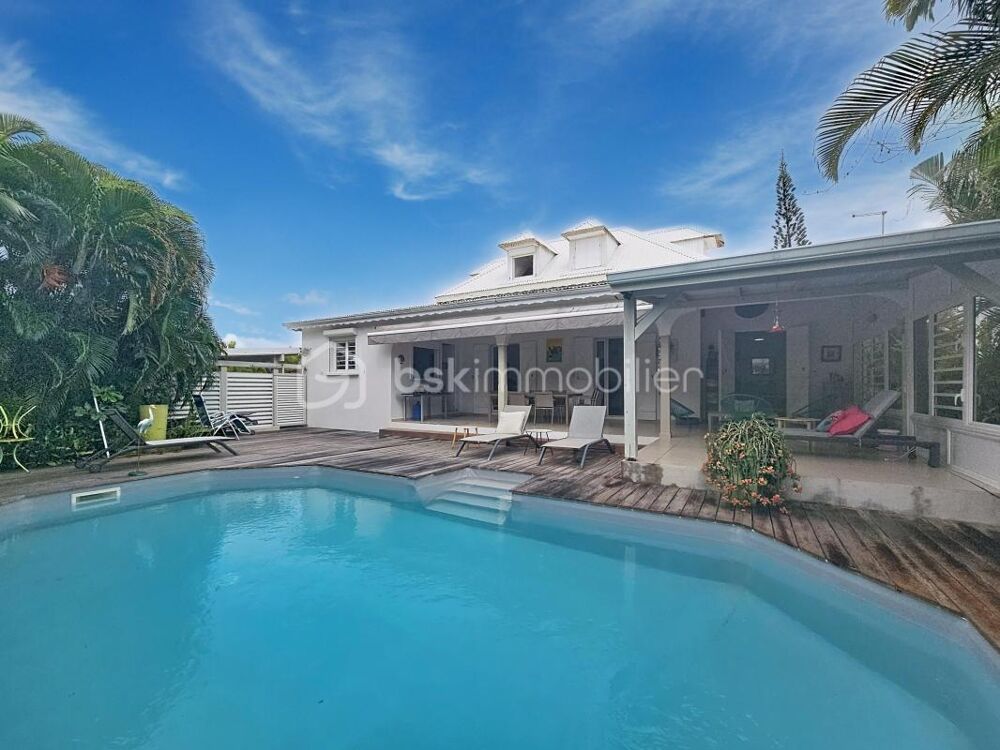 Vente Villa Villa T5 avec piscine et garage  lotissement prisé Saint francois