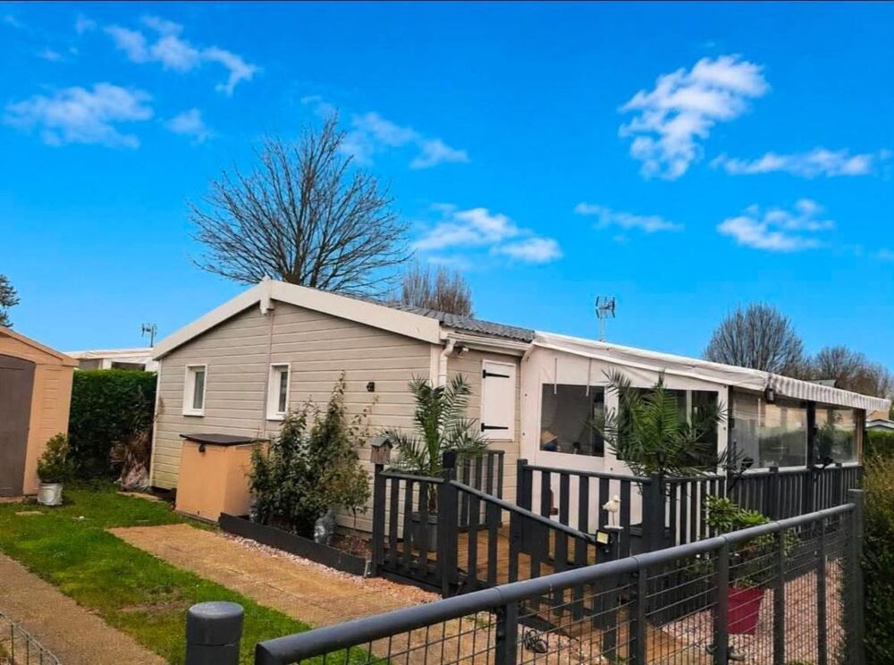 Vente Chalet CHALET 50 M² – 3 CHAMBRES – TERRAIN CLOS – 10 MIN SAINT-VALÉRY-SUR-SOMME Lancheres