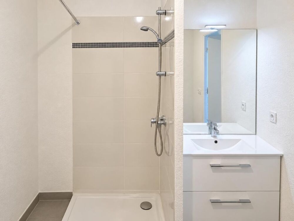 Location Appartement Appartement T2 avec loggia et place de parking à Toulouse Toulouse