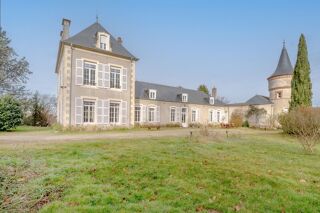 Propriété/château à vendre 11 pièces 450 m²