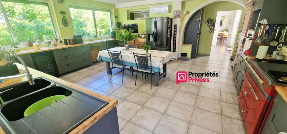 Très belle maison rénovée de 133 m² - 5 pièces - terrasses - dépendances - grange et jardin arboré