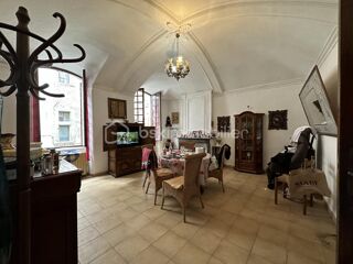  Maison � vendre 8 pi�ces 340 m�