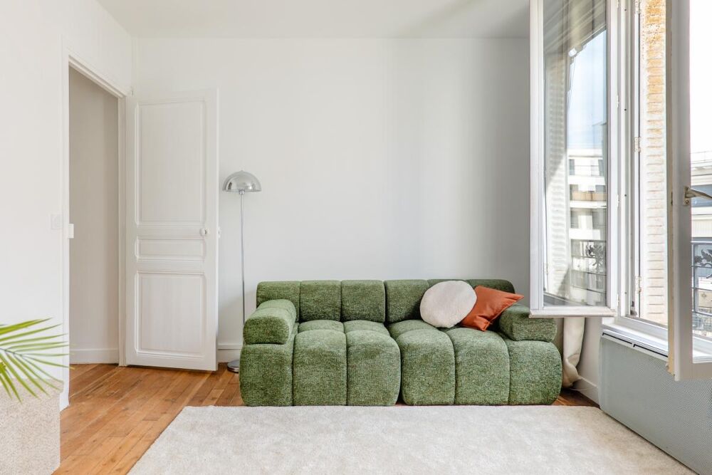 Vente Appartement Appartement T2 - 28,13 m² - étage 4/4 - 195 000€ Suresnes