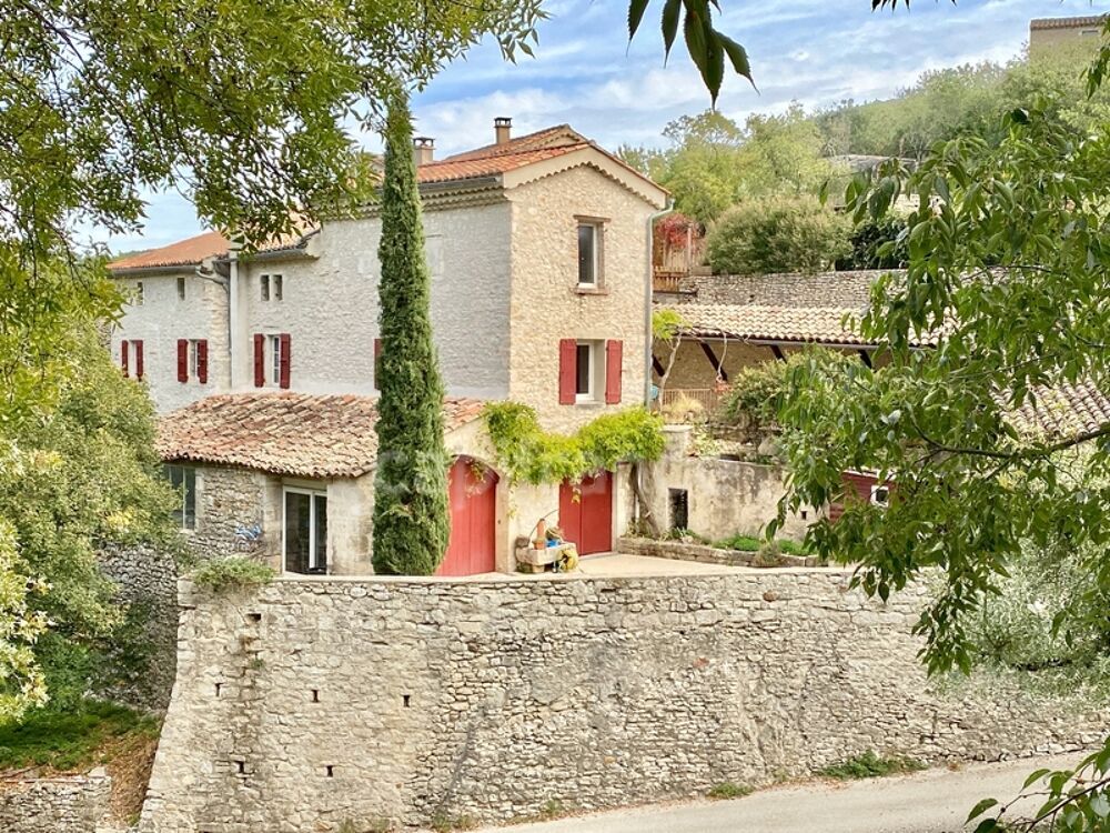 Dpt Gard (30), à vendre proche de BARJAC, aux portes de l'Ardèche, ancien Mas avec gîtes de 350 m² - Terrain de 5 000 m² avec pi