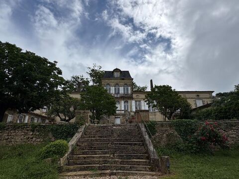 DOMAINE AVEC CHATEAU, CHEF-D'OEUVRE LOUIS XV 1045000 33410 Loupiac