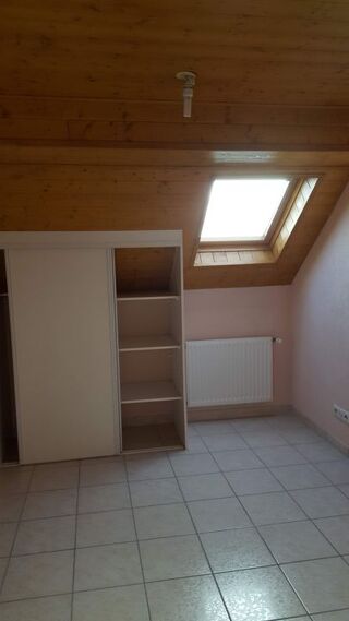  Appartement à louer 3 pièces 50 m²