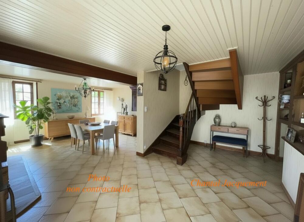 MAISON DE VILLAGE