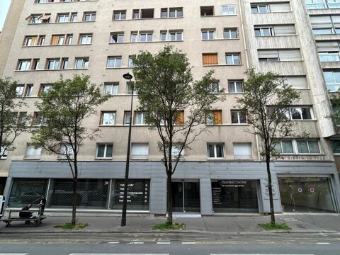 543 m² de surface de vente de plein pied en location 16999 75010 Paris