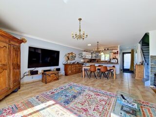  Maison à louer 4 pièces 122 m²