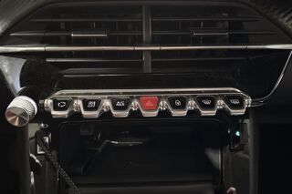 208 5 Portes 1.2 PureTech 12V S&S 100 cv Allure 2020 occasion 85190 Venansault