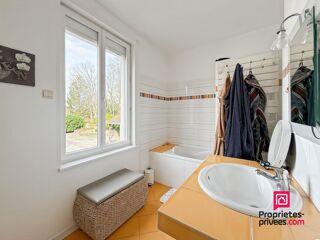  Maison à vendre 13 pièces 366 m²