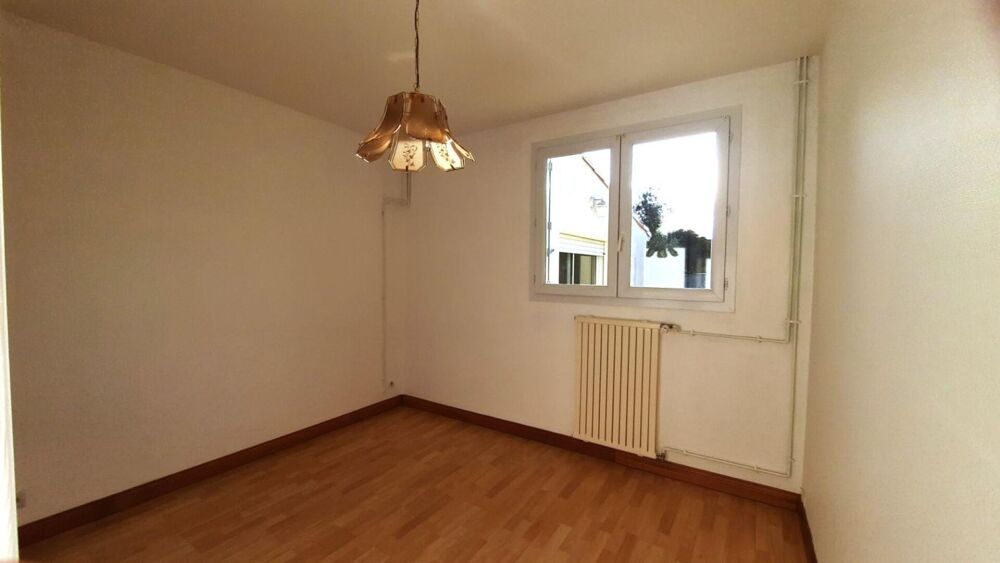 Location Maison Saintes 3 chambres- jardin - garage