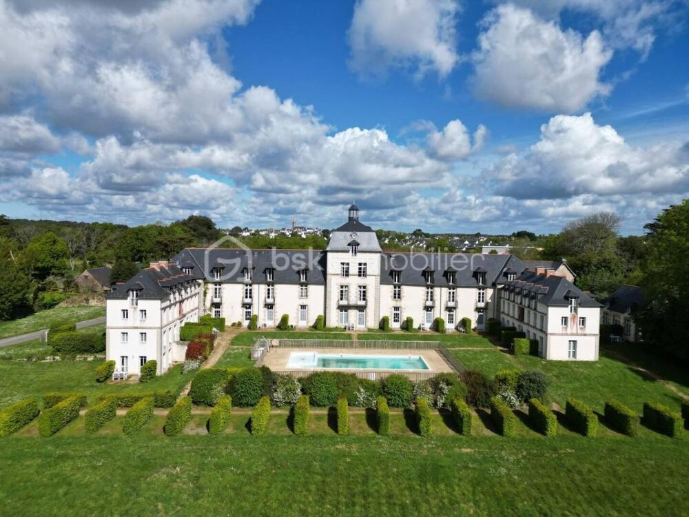 BEAU T3 - 35 M² AU SOL - PISCINE - PARC - PLACE DE PARKING