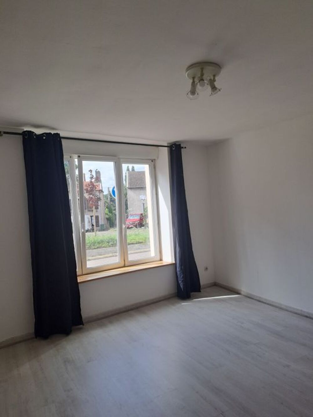 Location Appartement Studio de 30m2 à louer sur Florange Florange