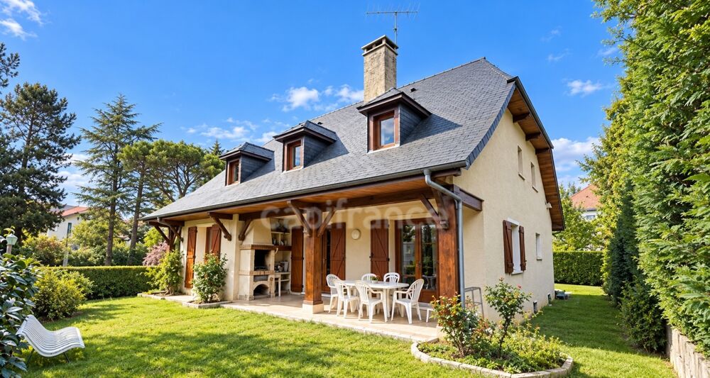 Grande maison spacieuse au coeur de Lourdes