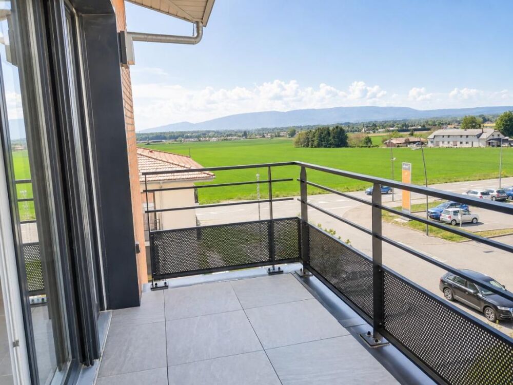 Location Appartement Appartement T2 avec balcon et parking à Cessy Cessy