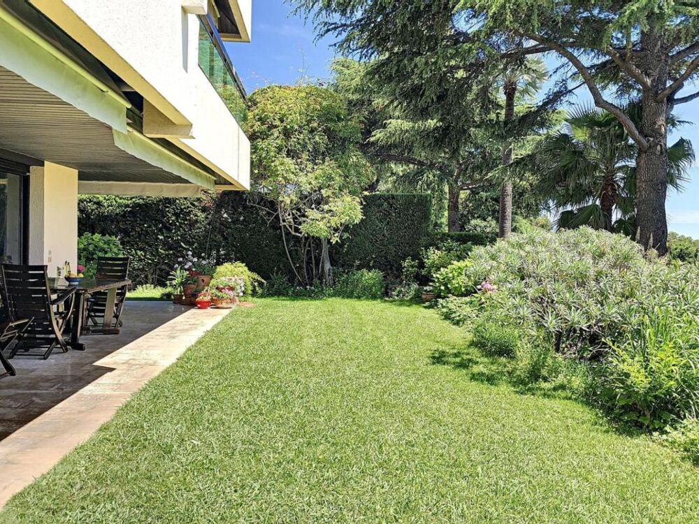 Vente Maison 4 PIÈCES offrant <br>145m² de surface privative / Parking Guerville