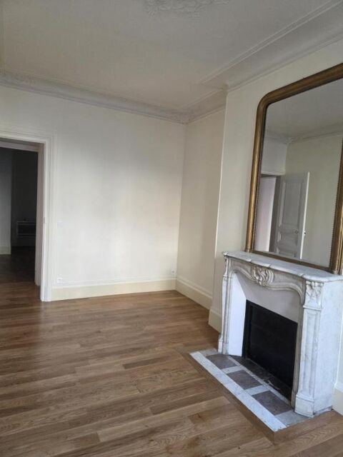  Appartement � louer 3 pi�ces 75 m�