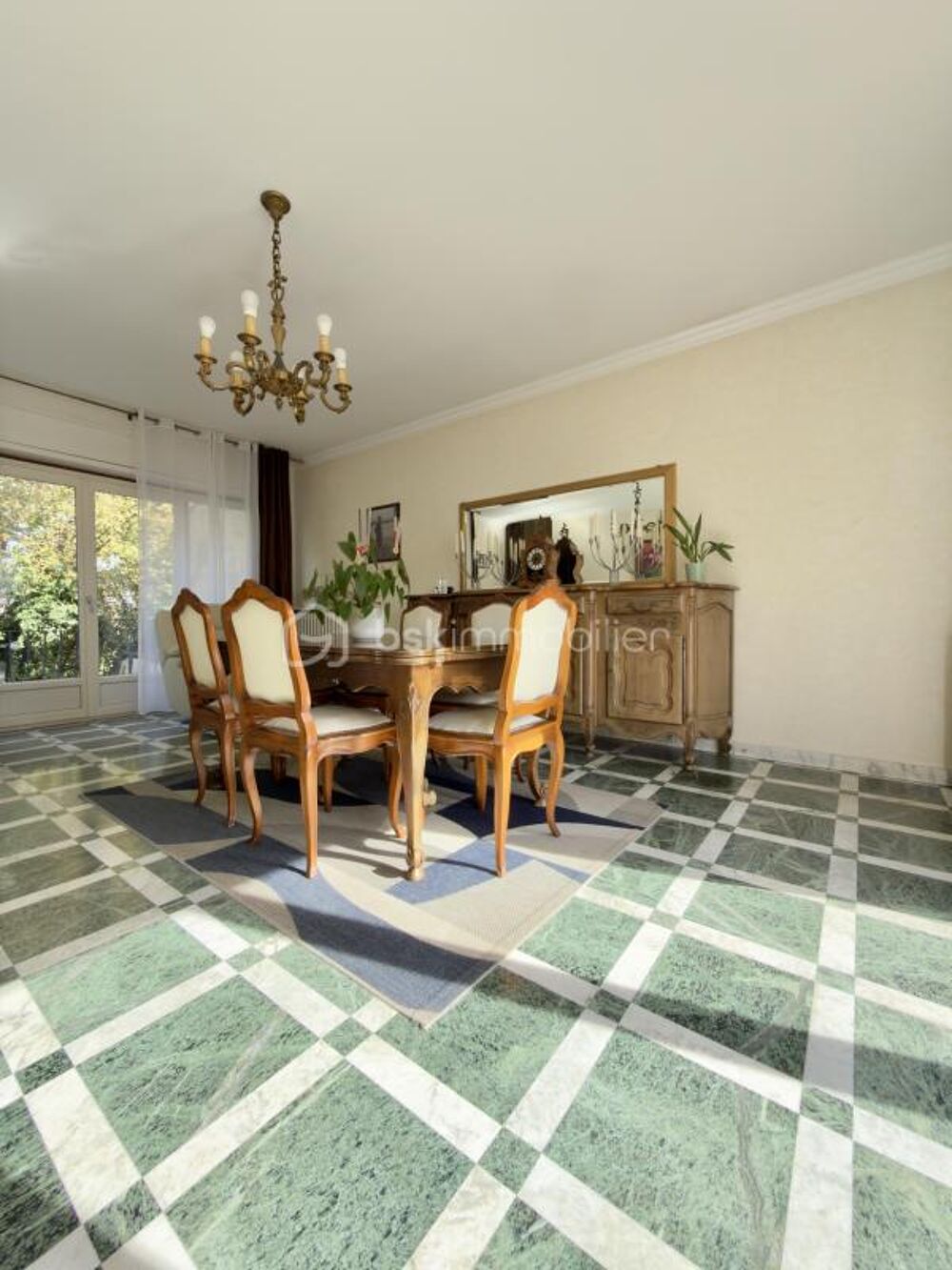 MAISON DE 151 M2, 6 PIÈCES AVEC TERRAIN