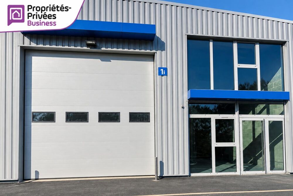   MINIAC MORVAN - LOCAL PROFESSIONNEL 170,65 M2 / PROCHE SAINT MALO / PORTE SECTIONNELLE 4,50M HAUTEUR 