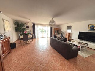  Villa à vendre 10 pièces 245 m²