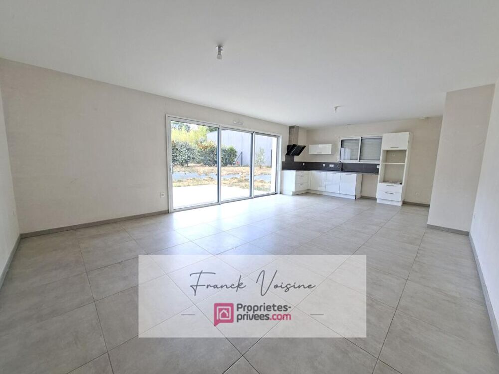 A VENDRE aux Herbiers, Maison de 84 m2 env avec 3 chambres sur une parcelle de 410 m2