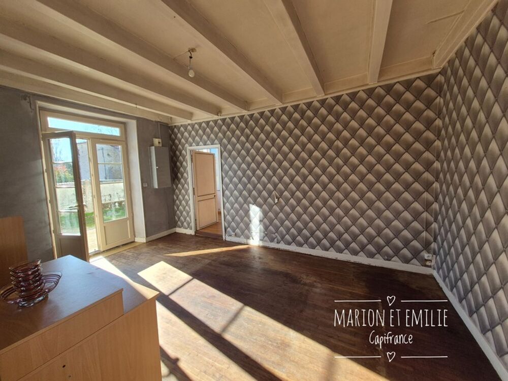 Maison à vendre 5 Chambres - gros potentiel - proche SURGERES