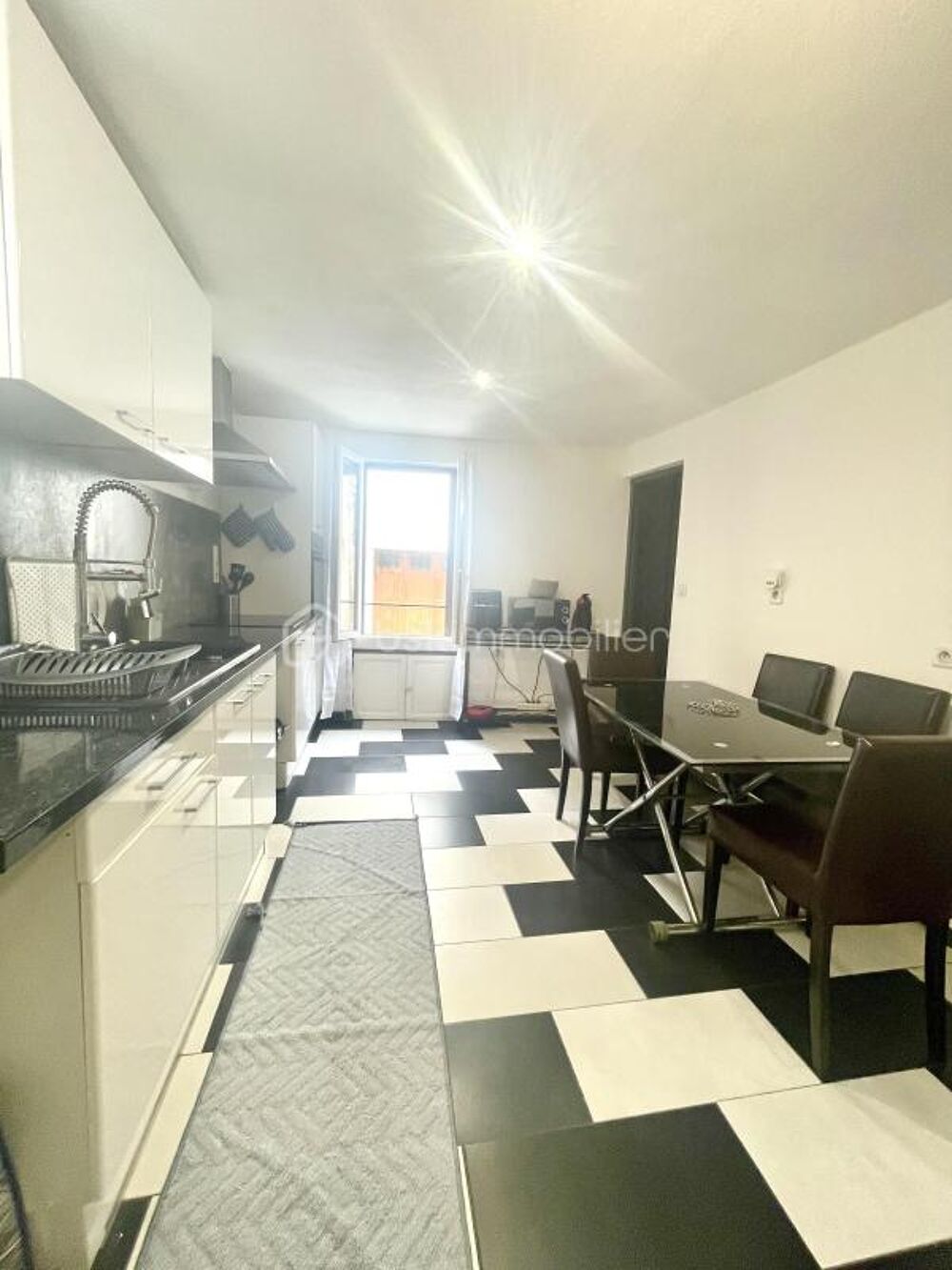 EN EXCLUSIVITE- ESTAGEL - MAISON DE VILLAGE - 3 CHAMBRES - INVESTISSEMENT LOCATIF -