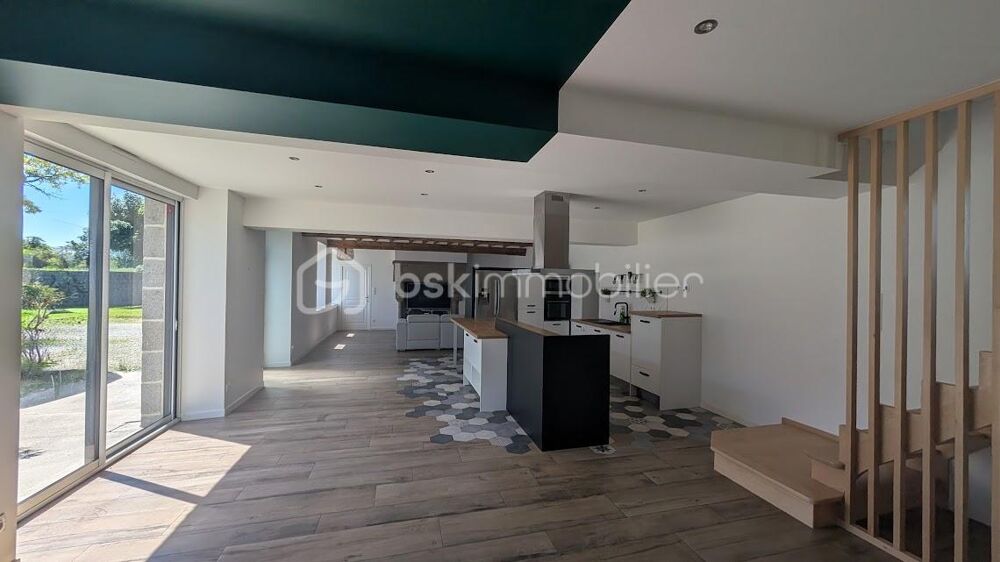 SUPERBE LONGERE à JAVENE 4 CHAMBRES 200M² HABITABLES