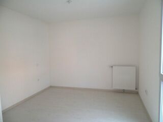  Appartement à louer 2 pièces 42 m²