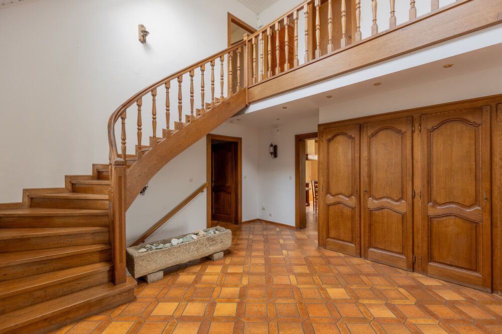 SUPERBE PROPRIETE FAMILIALE 270 M2 TERRAIN 19 ARES CLOS