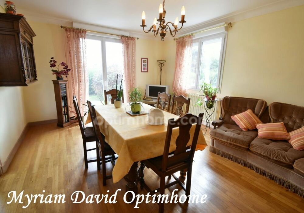 Vente Maison Maison 4 chambres avec sous-sol complet et jardin - Callac (22) Callac