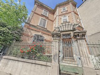  Maison à vendre 9 pièces 230 m²