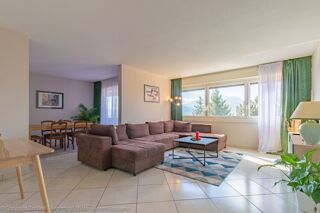  Appartement à louer 4 pièces 107 m²
