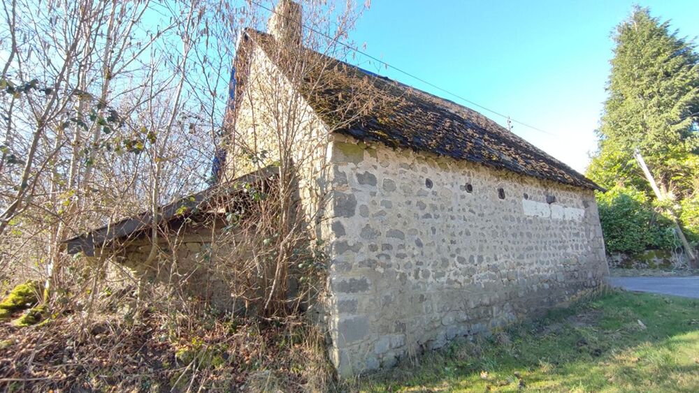 Vente Maison Ancien relais de poste à réhabiliter à Nuzéjoux (Haute-Corrèze) Sarroux saint julien