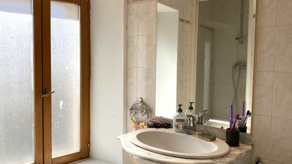 Maison vendue louée  Idéal investissement locatif- L'ISLE SUR SEREIN (89)