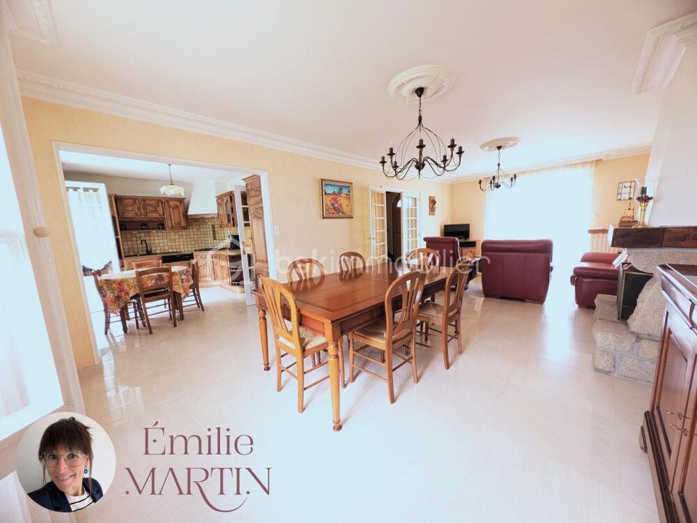 Vente Maison À Liffré, dans un quartier très recherché, venez découvrir cette jolie maison familiale pleine de charme et de potentiel ! Liffre