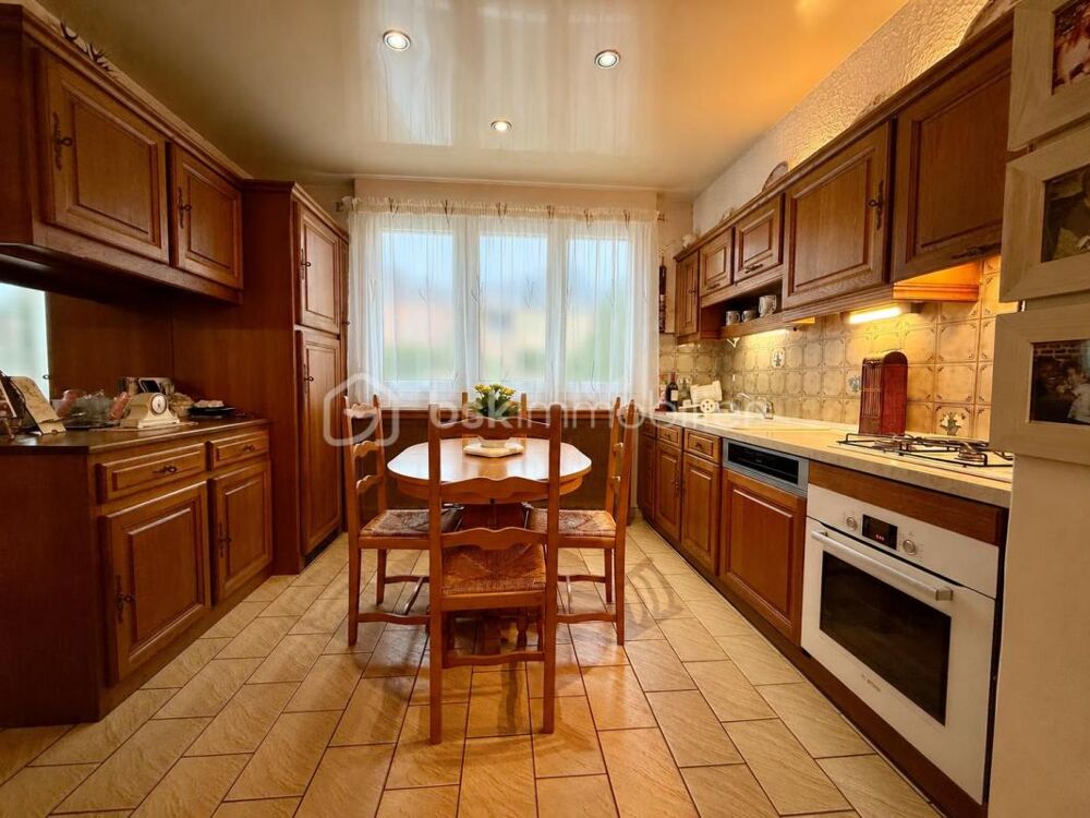Vente Maison Maison bel-étage de 81,9 m² avec 3 chambres, jardin et garage Arques