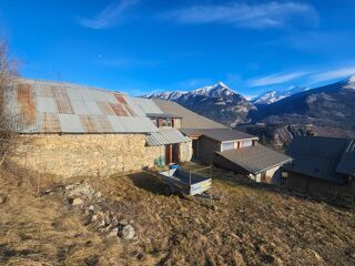  Maison  vendre 8 pices 250 m