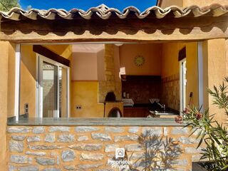  Propriété/château à vendre 7 pièces 240 m²