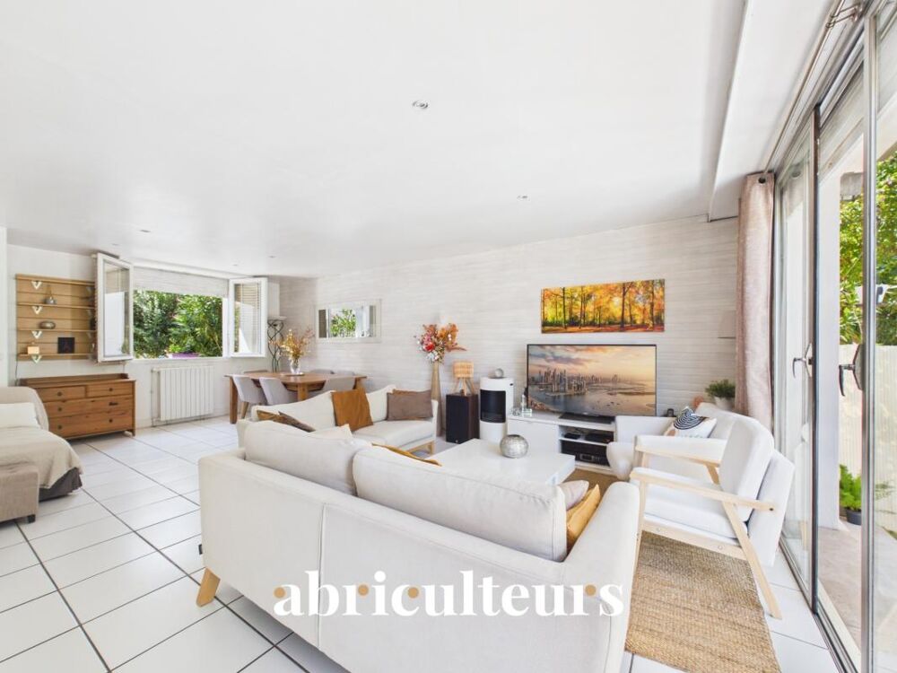 Vente Maison Maison familiale de 7 pièces avec jardin, garage, sous-sol  et grenier aménageable – Châtillon Chatillon