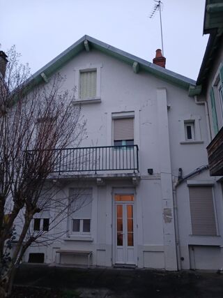  Immeuble à vendre 4 pièces 130 m²