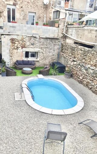  Propri�t�/ch�teau � vendre 6 pi�ces 180 m�