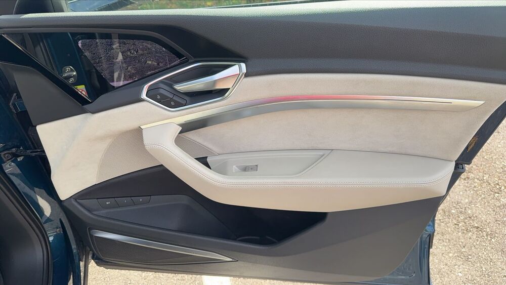 E-TRON Q8 55 Quattro 85 kWh 408 Avus Extended - Entretien construct 2019 occasion 69360 Chassieu