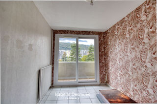 Vente Appartement T4 traversant 78 m² – 3 chambres – Balcon – Vue dégagée sur les massifs – DPE C Echirolles