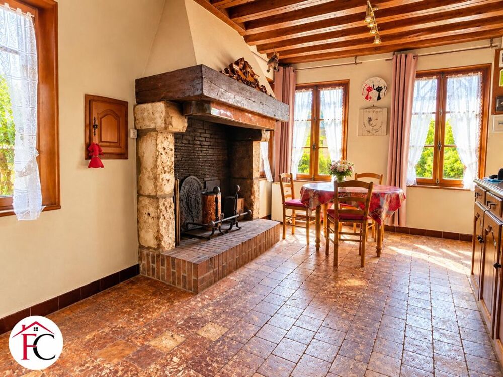 Vente Maison Maison familiale 150 m²  5 chambres Jardin 450 m² Bourg avec commerces à 8 km de L'Aigle Crulai