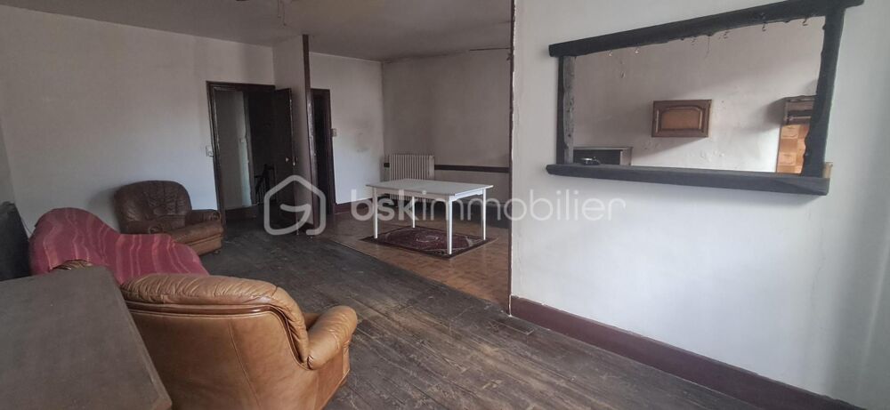 Maison de 180m² à fort potentiel avec garage de 100m²